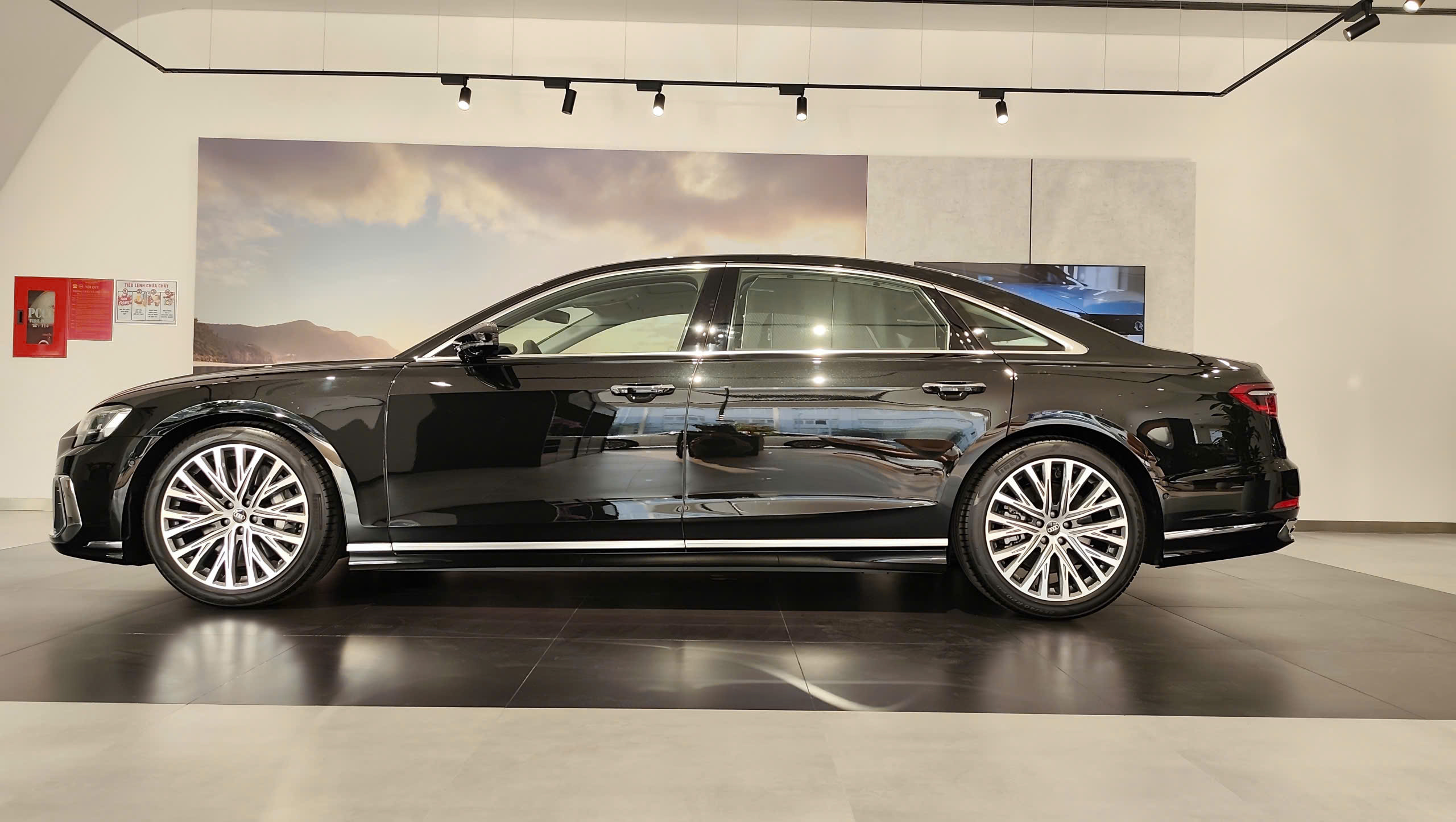 AUDI A8L 2026 AUDI A8L 2026