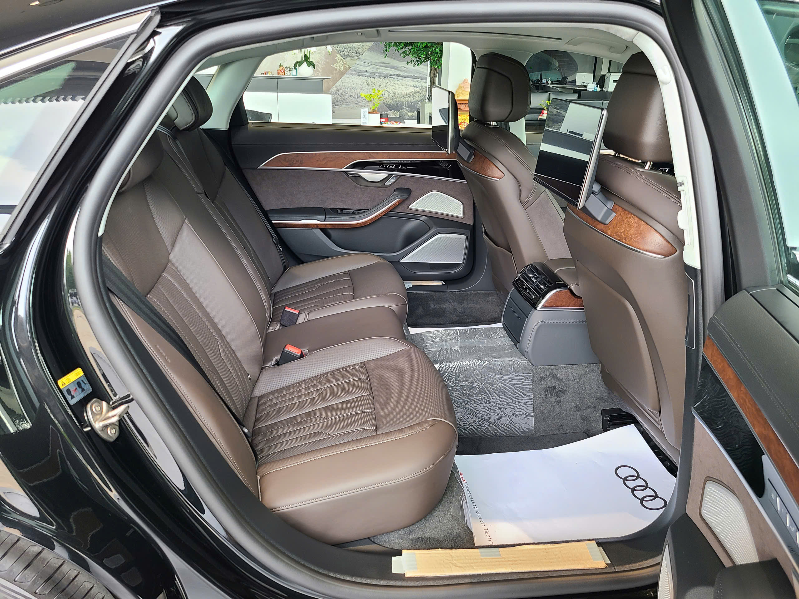 AUDI A8L 2026 AUDI A8L 2026